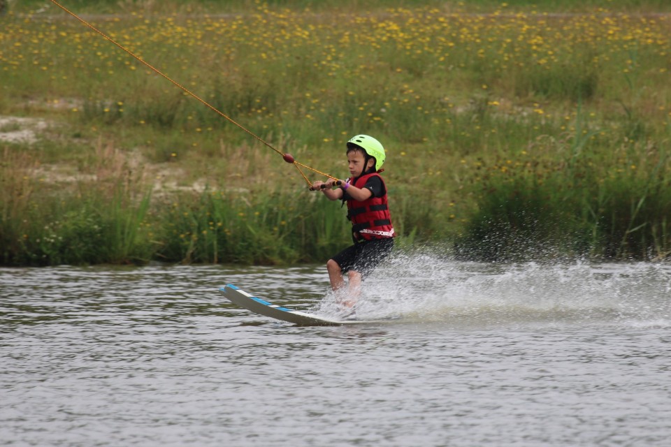 Kinderfeestje waterskibaan